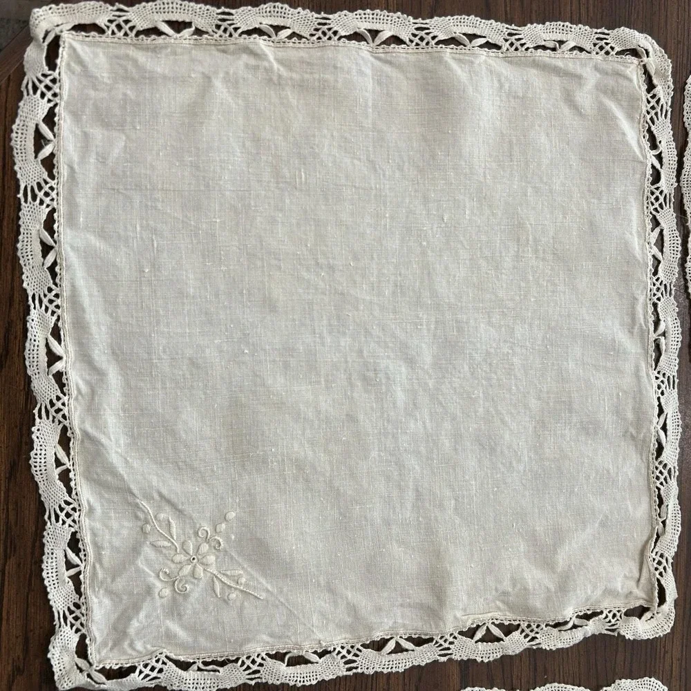 Vintage White Cloth Napkins Embroidered Linen Crochet Lace Border Set Of 4 Doily
